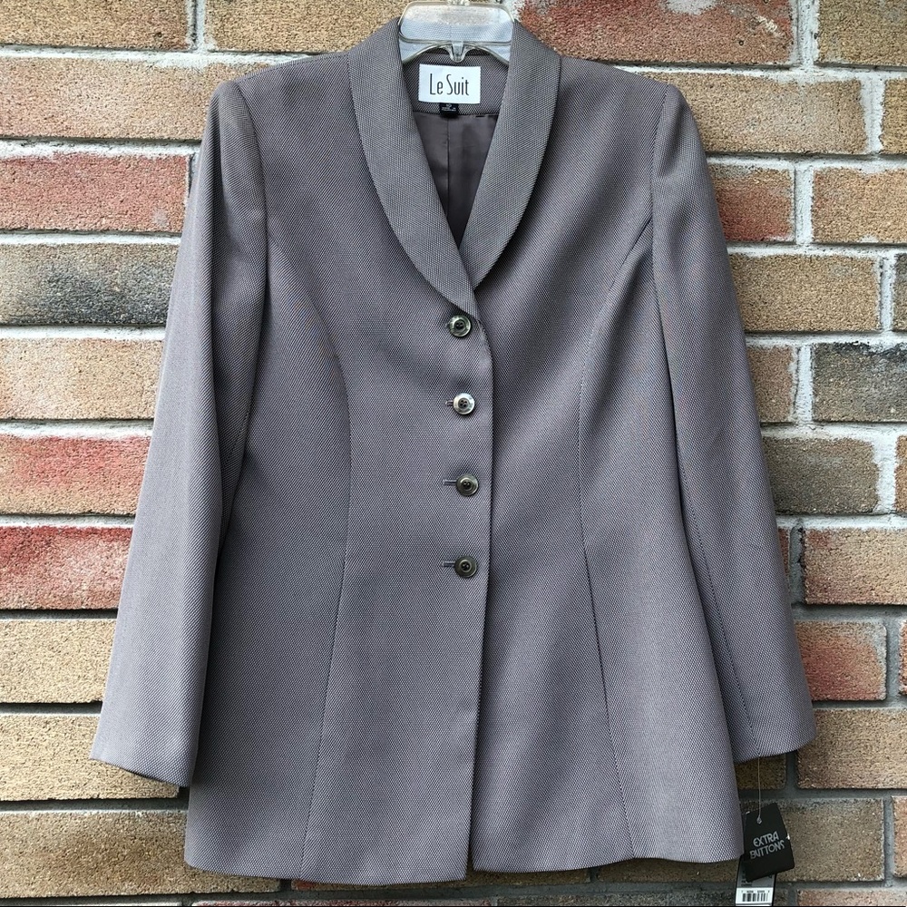 Fantastic 2 piece Jacket & Skirt Suit!!